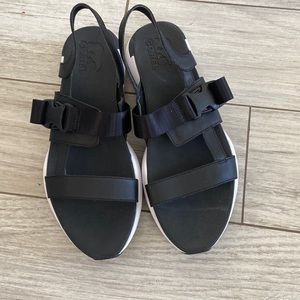 Sorel Black and White Sporty Sandals with Adjustable Straps
